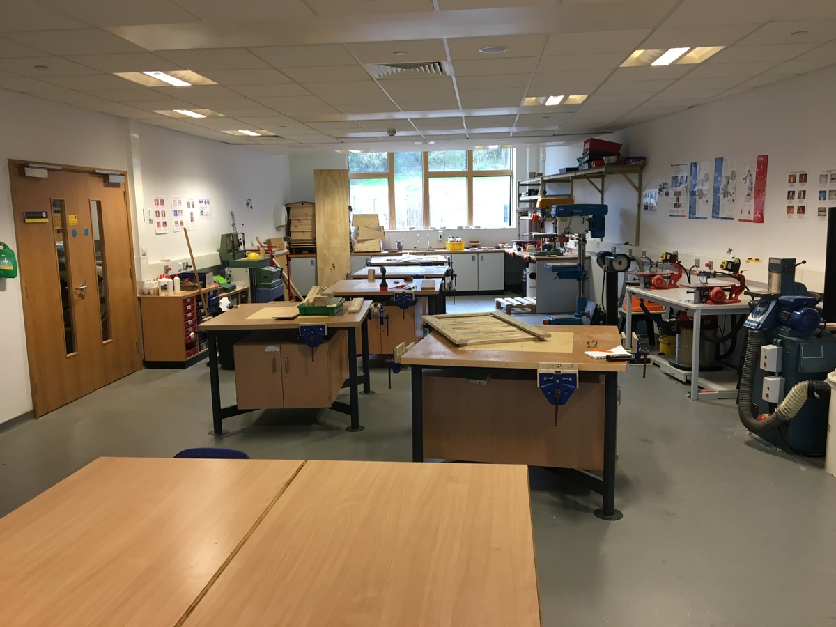 Design & Technology Room / Design Technology Room at Midhurst Rother