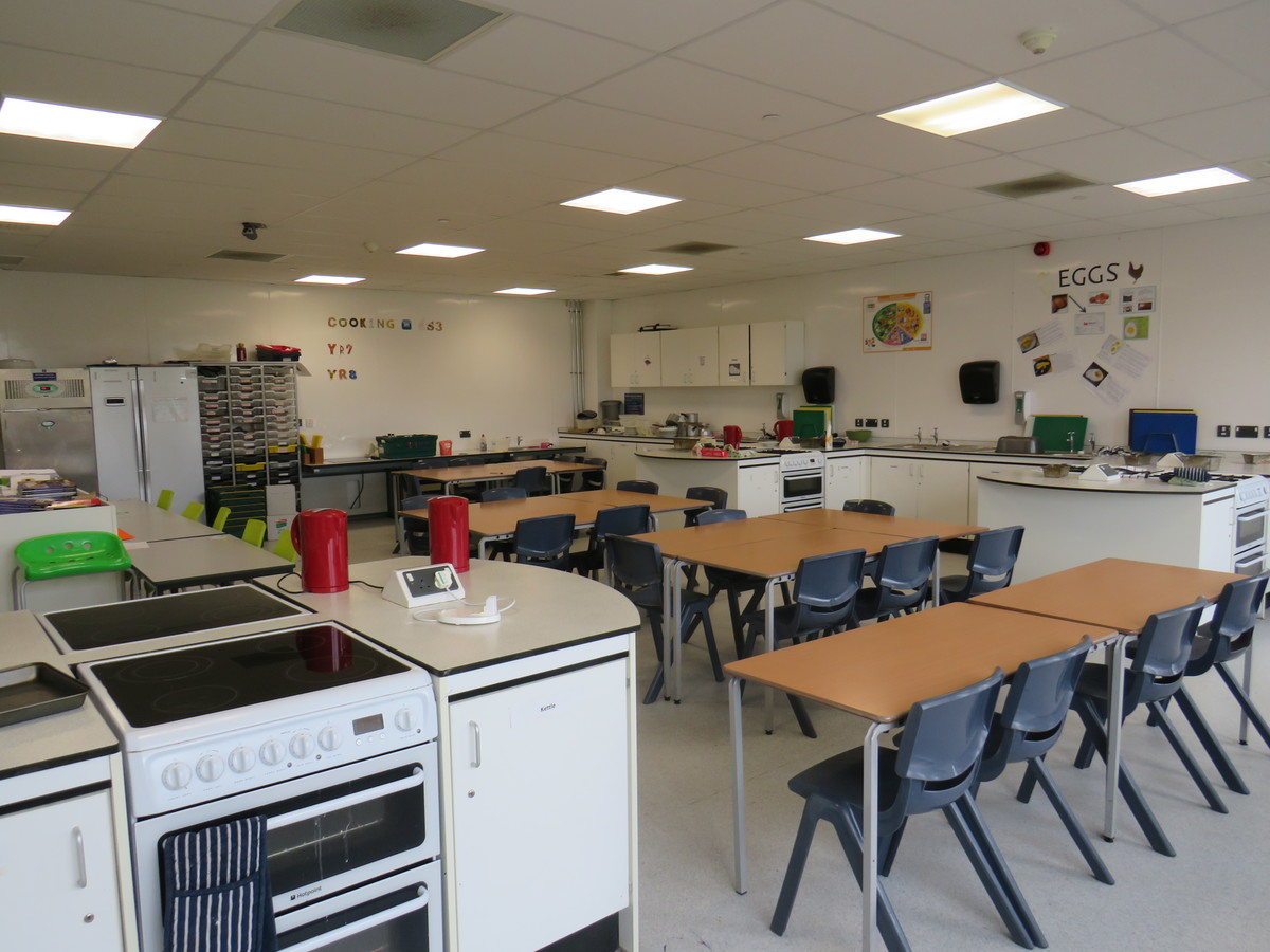 Cooking Room at Yate Academy for hire in Bristol SchoolHire