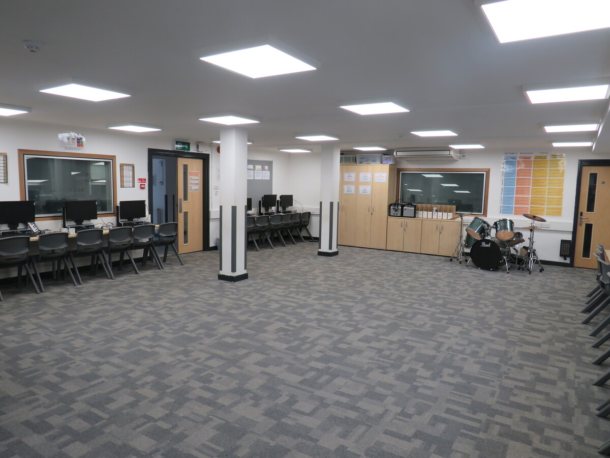 Classrooms Specialist / Classrooms Specialist at Rickmansworth School for hire in