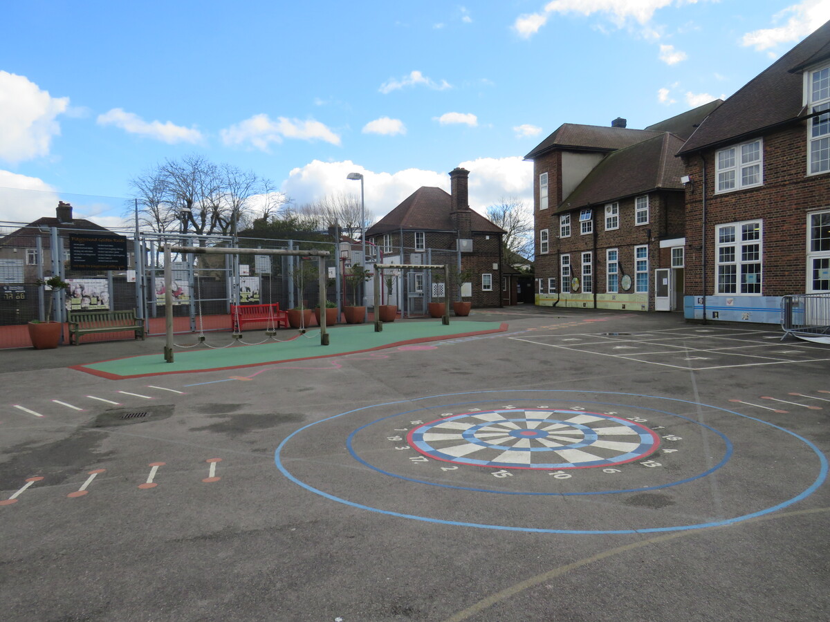 MultiUse Games Area / Multi Use Games Area at Charlton Manor Primary