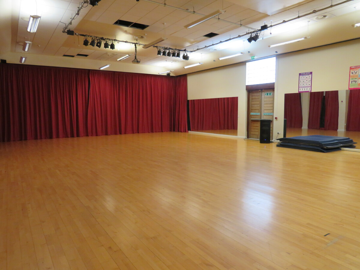 Dance Studio at Yateley School for hire in Yateley SchoolHire