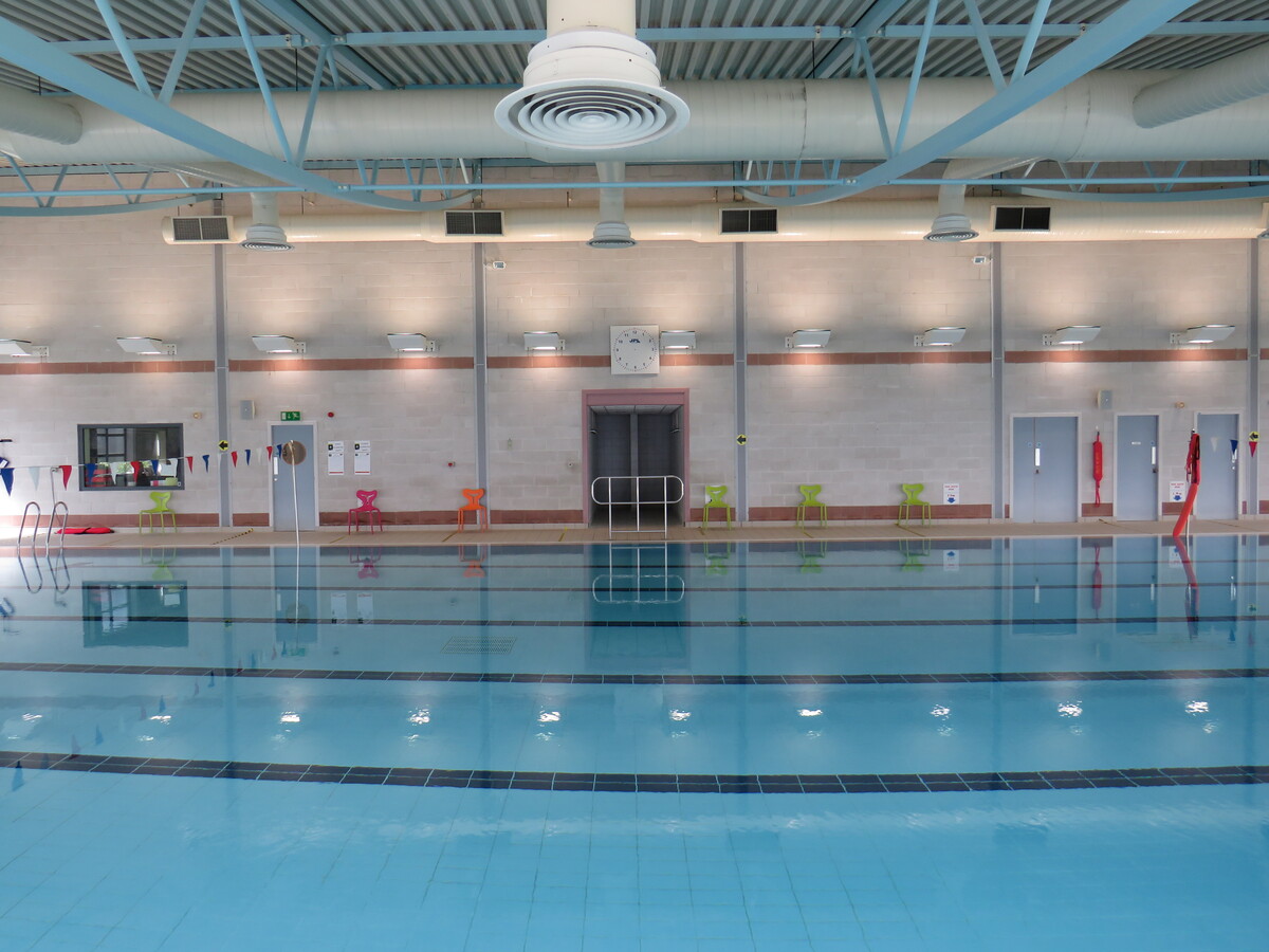 Swimming Pool at Oxford High School for hire in Oxford SchoolHire