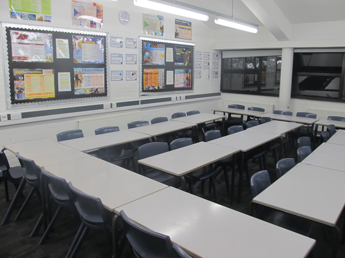 Classrooms at Plumstead Manor School for hire in London Greenwich