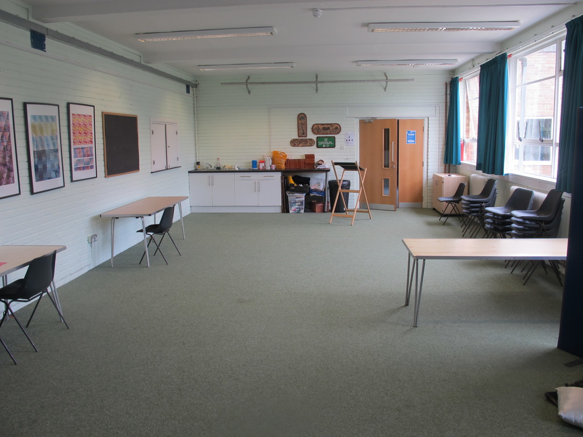 chapel-at-holy-trinity-cofe-secondary-school-for-hire-in-crawley