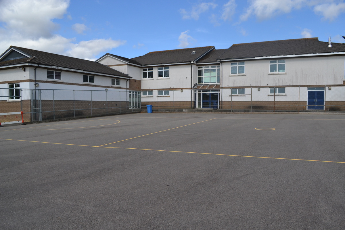 MultiUse Games Area / Multi Use Games Area at Launceston College for